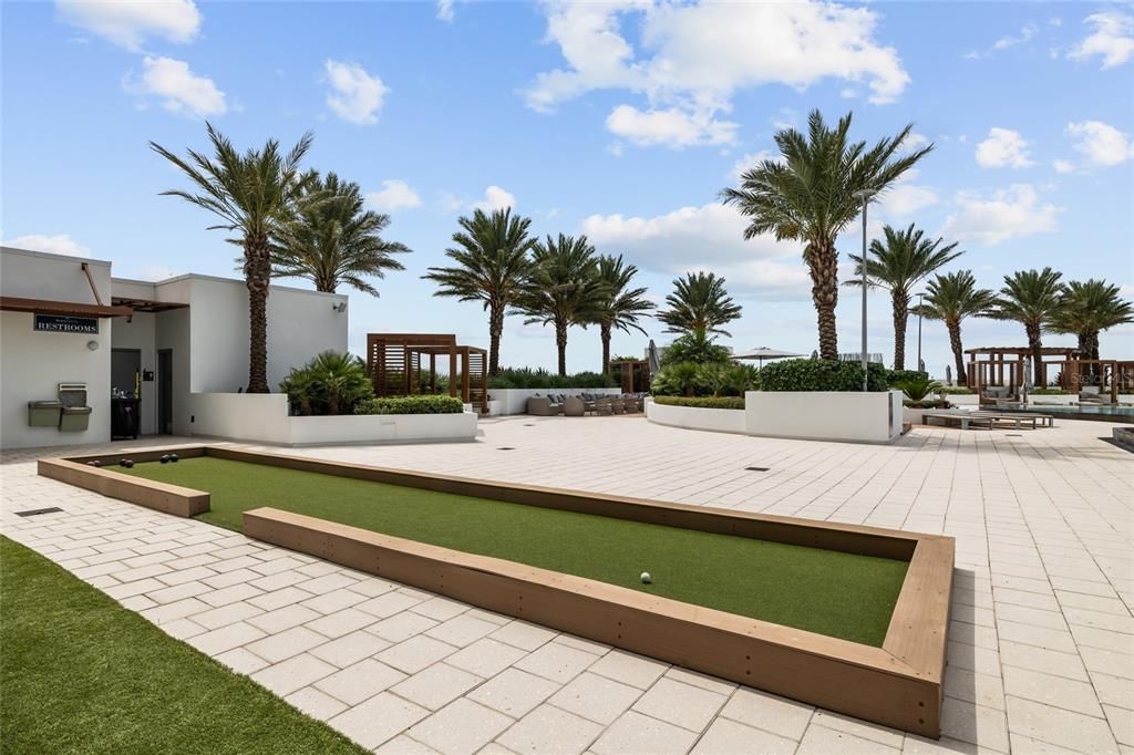 合同活跃: $1,999,000 (4 贝兹, 3 浴室, 3036 平方英尺)