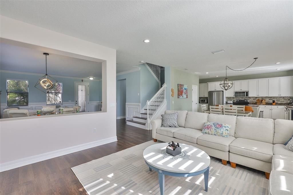 Active With Contract: $470,000 (3 beds, 2 baths, 2770 Square Feet)