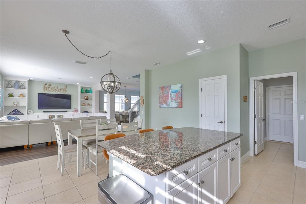 Active With Contract: $470,000 (3 beds, 2 baths, 2770 Square Feet)