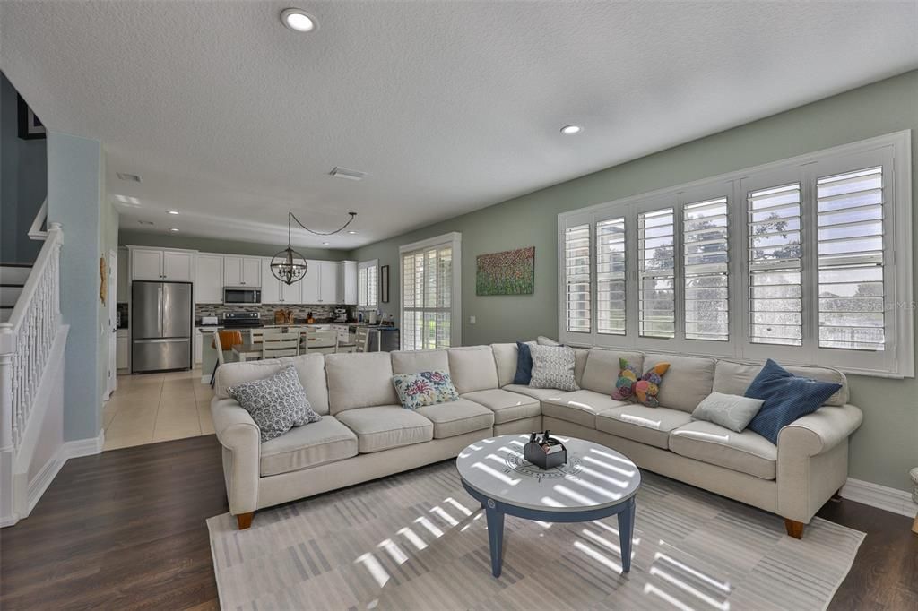 Active With Contract: $470,000 (3 beds, 2 baths, 2770 Square Feet)