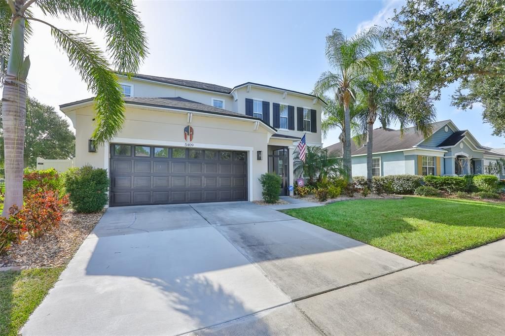 Active With Contract: $470,000 (3 beds, 2 baths, 2770 Square Feet)