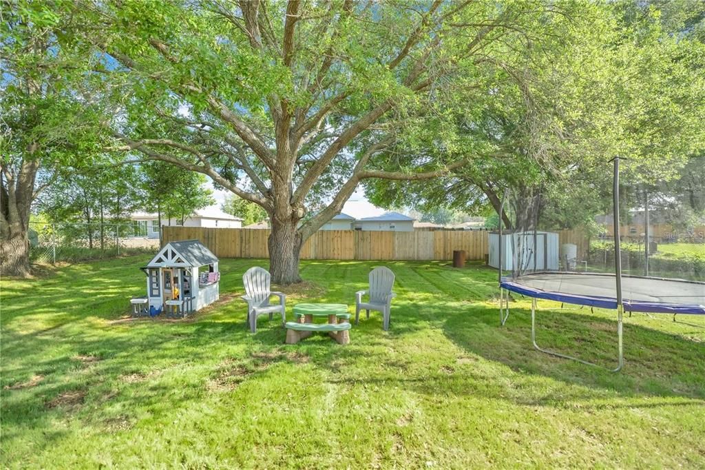 For Sale: $244,900 (3 beds, 2 baths, 1233 Square Feet)