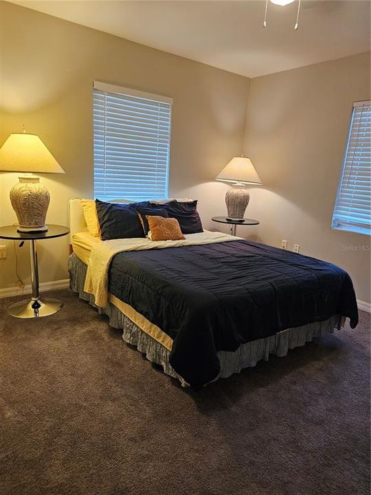 For Rent: $1,950 (3 beds, 1 baths, 1160 Square Feet)