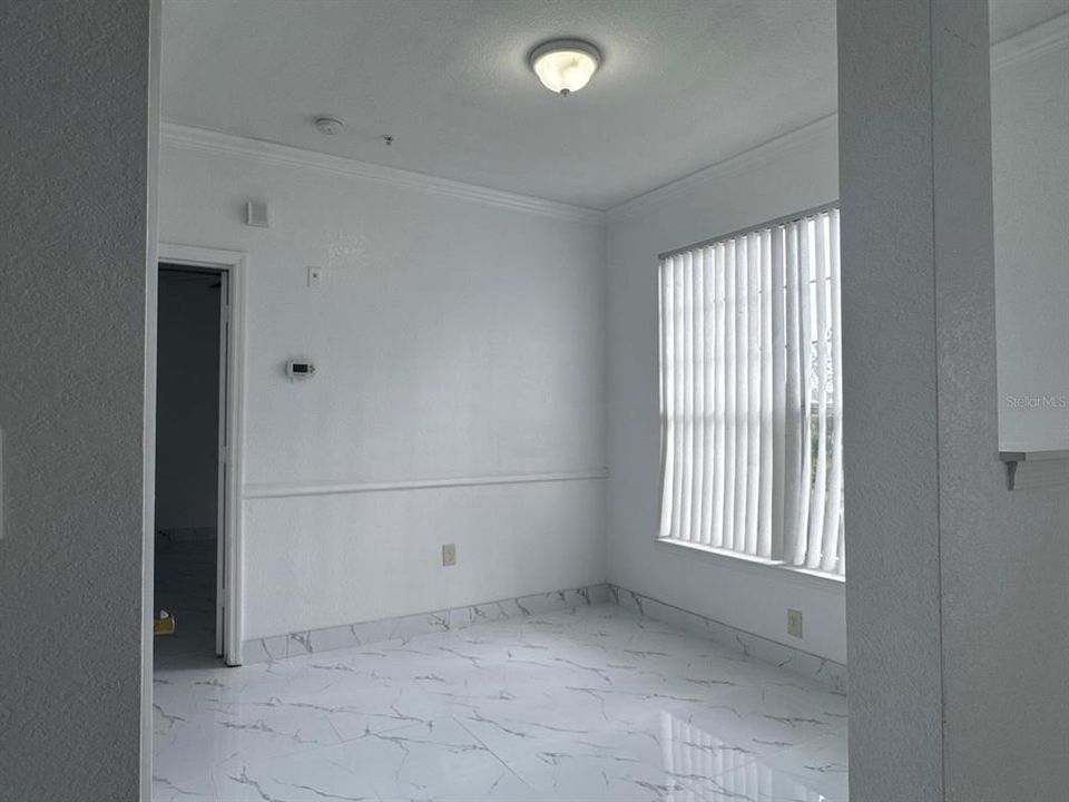 待售: $147,000 (1 贝兹, 1 浴室, 768 平方英尺)