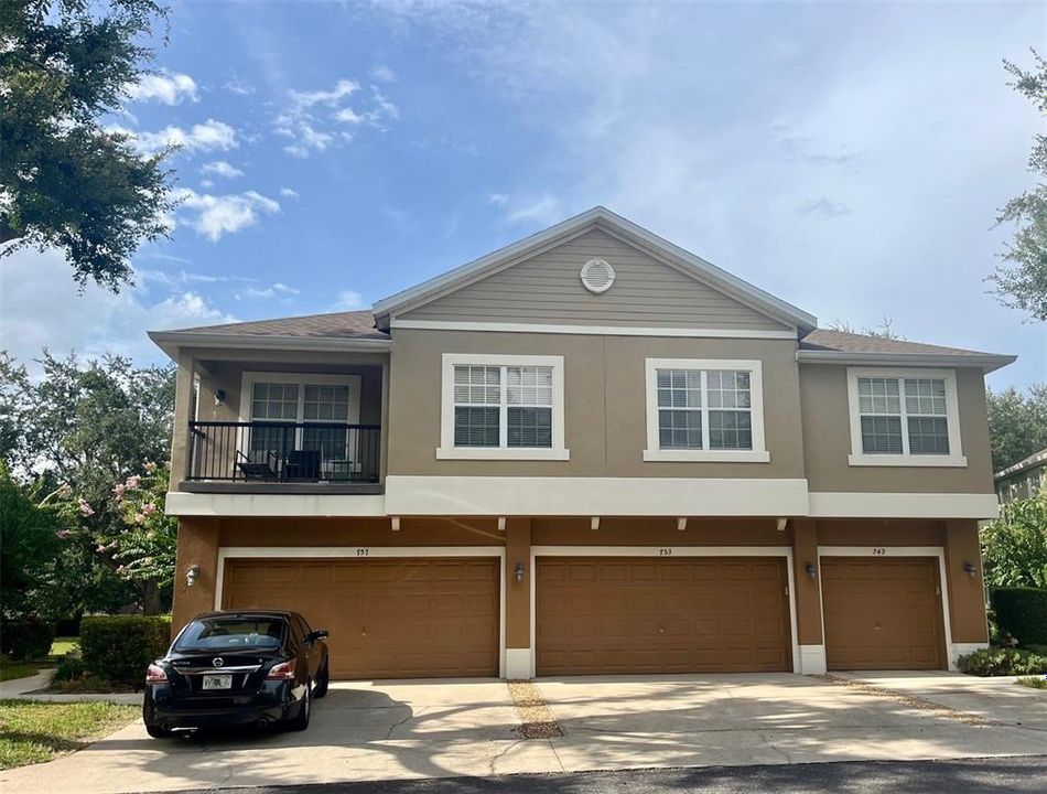 Recently Rented: $1,950 (3 beds, 2 baths, 1595 Square Feet)