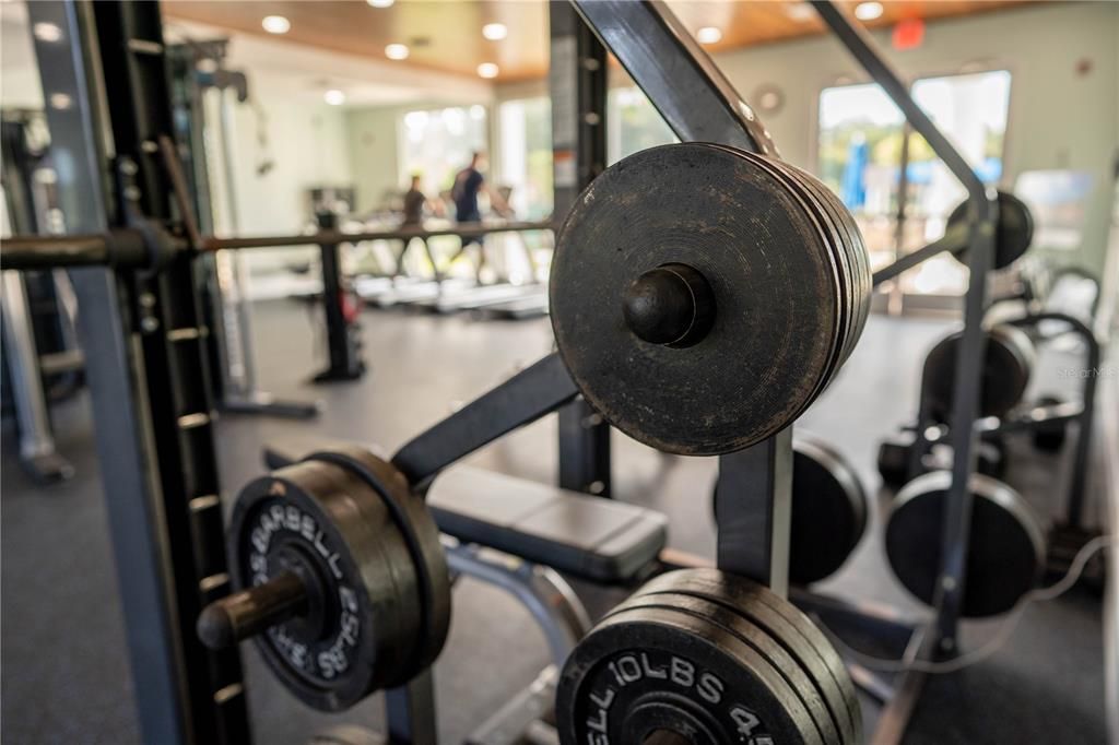 For Sale: $700,000 (4 beds, 4 baths, 2500 Square Feet)