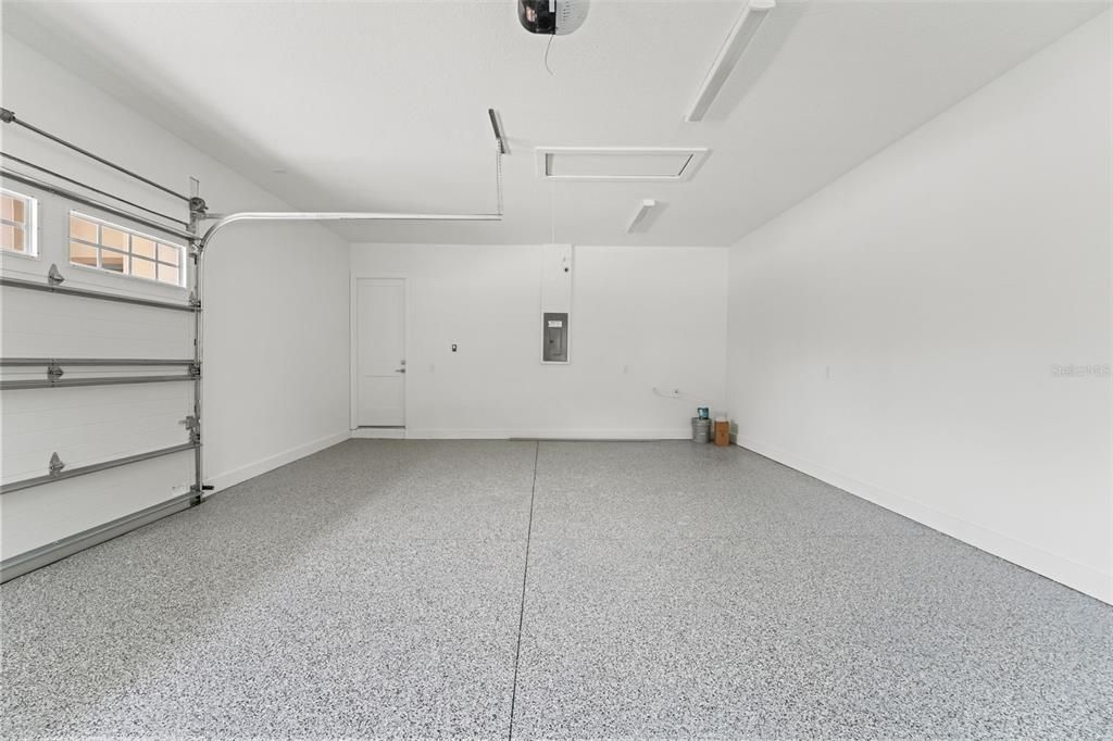 For Sale: $700,000 (4 beds, 4 baths, 2500 Square Feet)