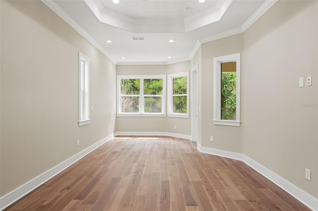 For Sale: $700,000 (4 beds, 4 baths, 2500 Square Feet)