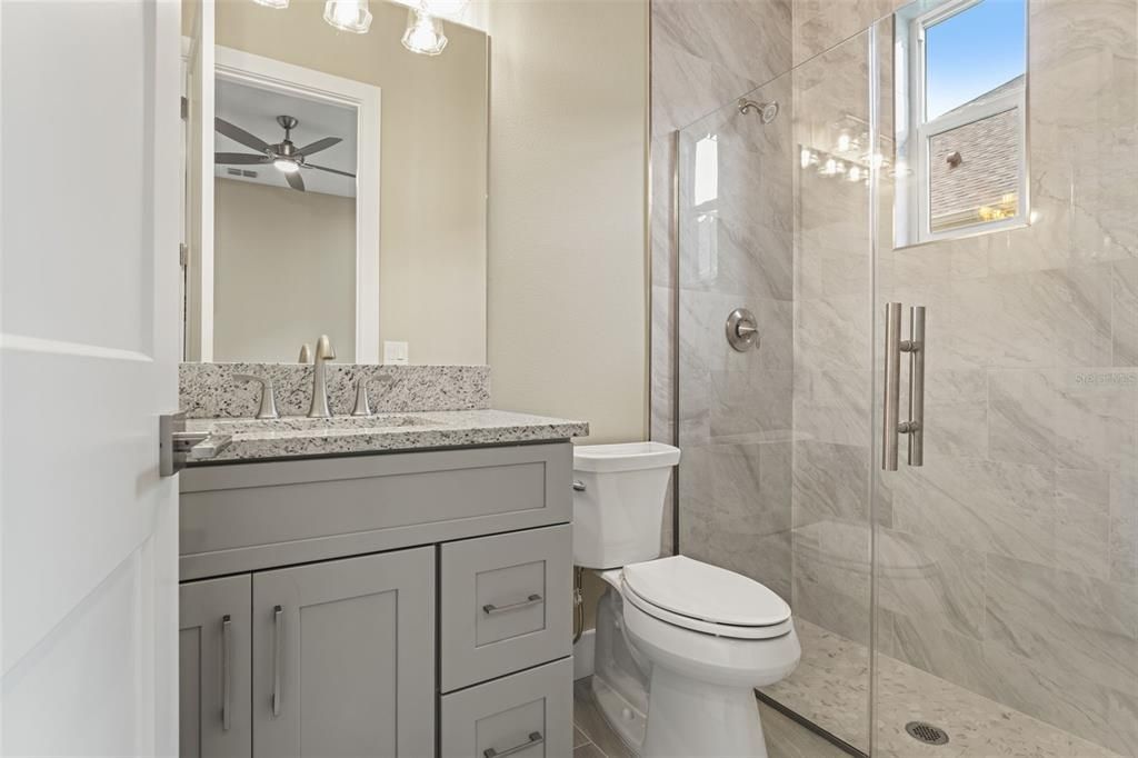 For Sale: $700,000 (4 beds, 4 baths, 2500 Square Feet)