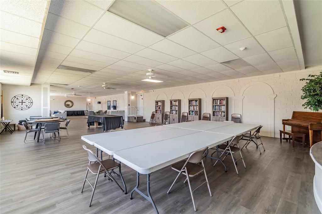 На продажу: $350,000 (1 спален, 2 ванн, 1050 Квадратных фут)