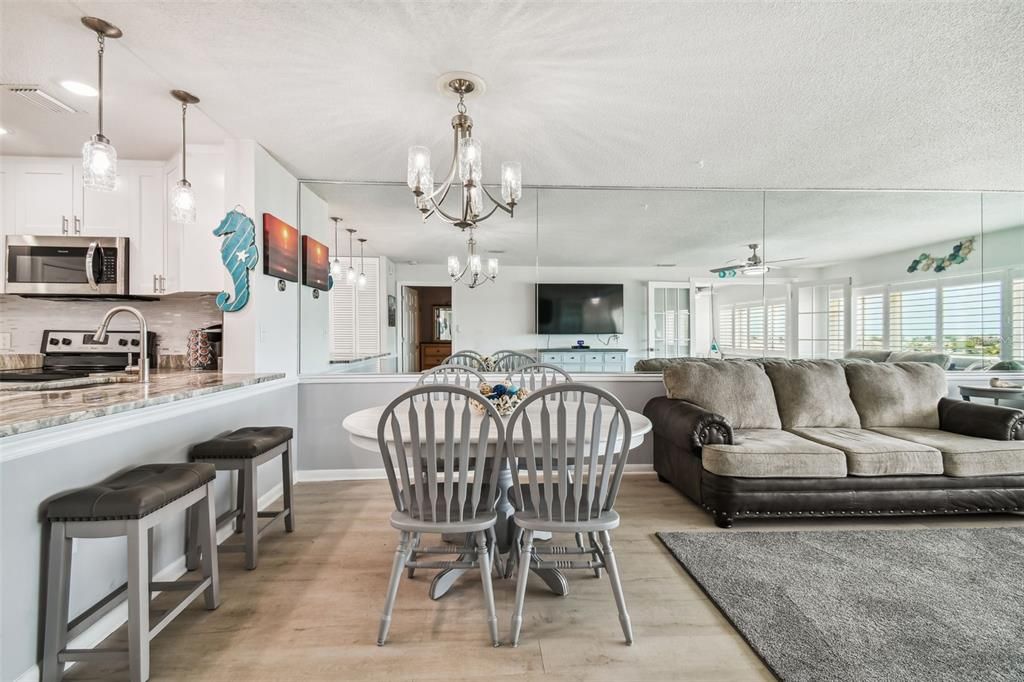 На продажу: $350,000 (1 спален, 2 ванн, 1050 Квадратных фут)