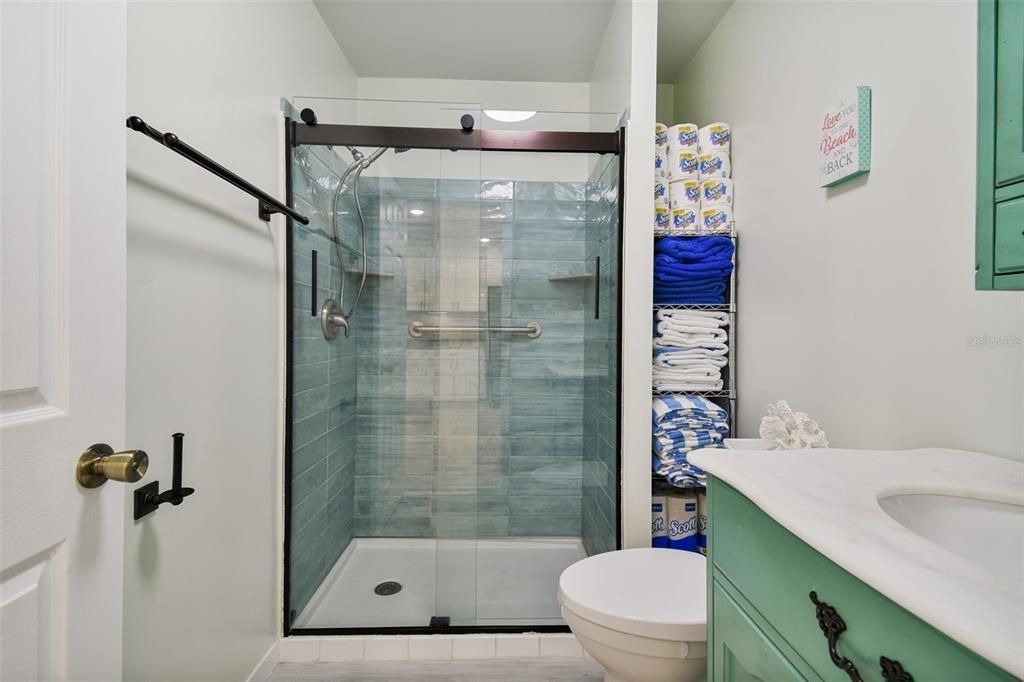 На продажу: $350,000 (1 спален, 2 ванн, 1050 Квадратных фут)