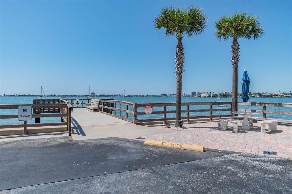 На продажу: $350,000 (1 спален, 2 ванн, 1050 Квадратных фут)