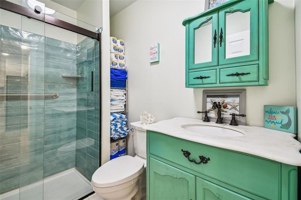 На продажу: $350,000 (1 спален, 2 ванн, 1050 Квадратных фут)