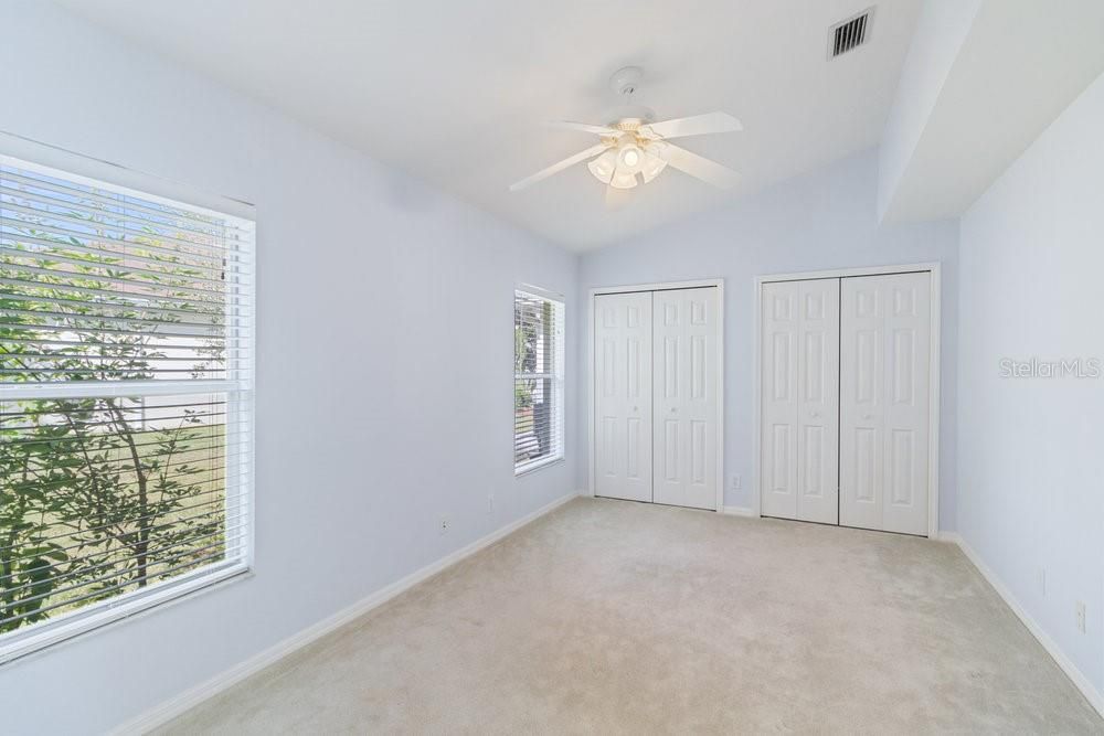 Под контрактом: $459,900 (4 спален, 3 ванн, 2283 Квадратных фут)