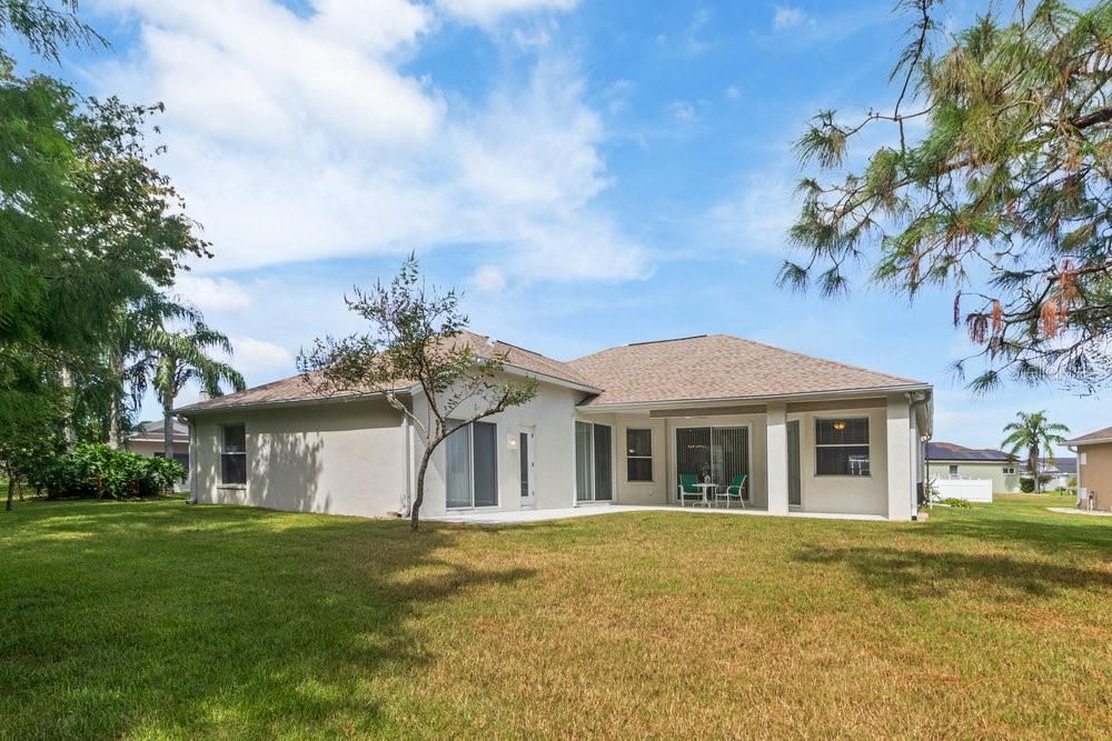 Под контрактом: $459,900 (4 спален, 3 ванн, 2283 Квадратных фут)