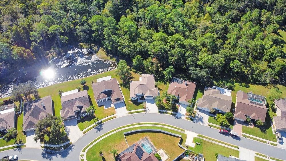 Под контрактом: $459,900 (4 спален, 3 ванн, 2283 Квадратных фут)