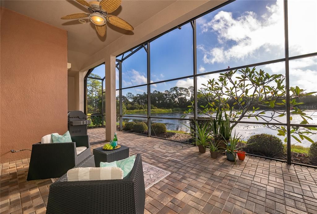 For Sale: $499,900 (4 beds, 2 baths, 2249 Square Feet)