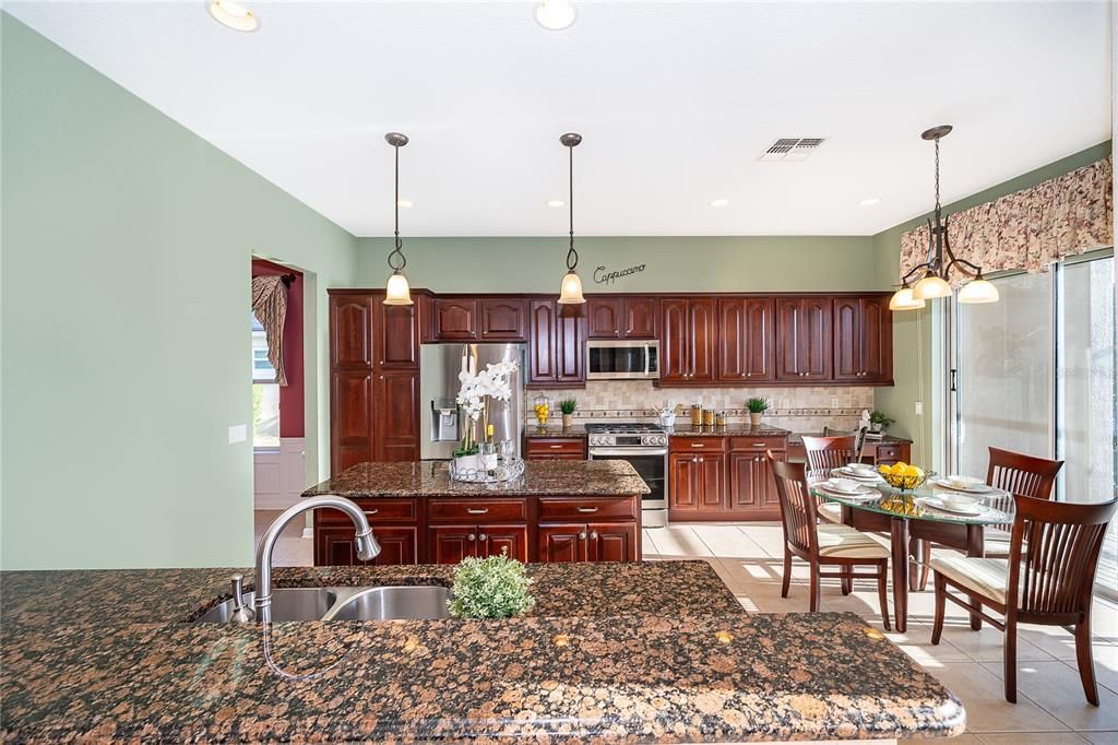 For Sale: $499,900 (4 beds, 2 baths, 2249 Square Feet)