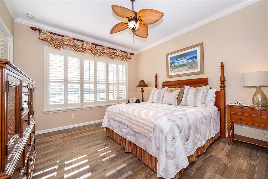 For Sale: $499,900 (4 beds, 2 baths, 2249 Square Feet)