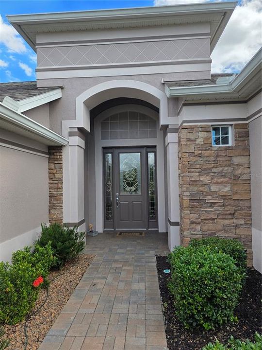 For Sale: $499,900 (4 beds, 2 baths, 2249 Square Feet)