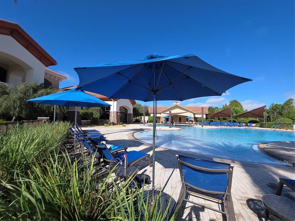 For Sale: $499,900 (4 beds, 2 baths, 2249 Square Feet)