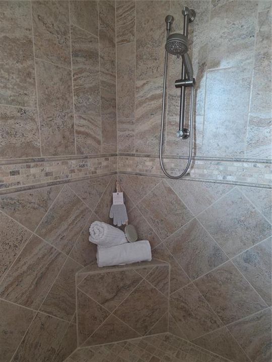 For Sale: $499,900 (4 beds, 2 baths, 2249 Square Feet)