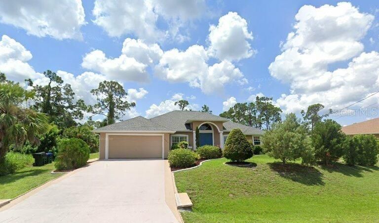 Recently Sold: $465,500 (4 beds, 3 baths, 2348 Square Feet)