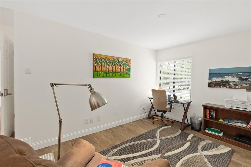 合同活跃: $720,000 (4 贝兹, 3 浴室, 2191 平方英尺)