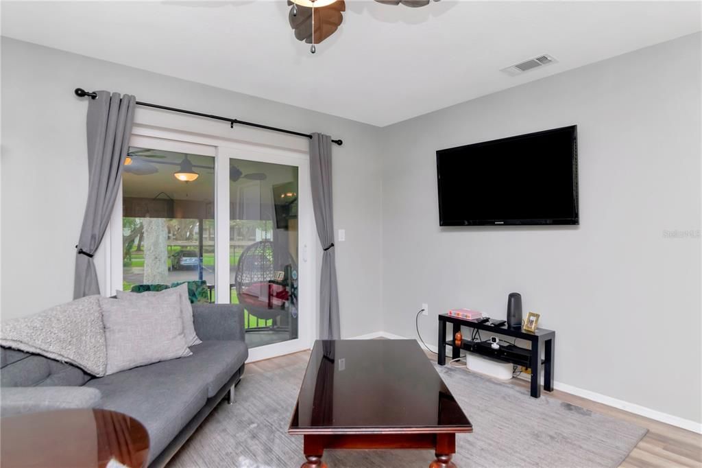 En Venta: $310,000 (3 camas, 2 baños, 1230 Pies cuadrados)