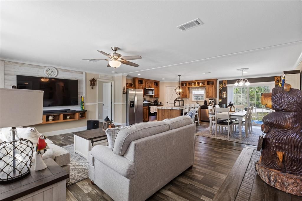 Active With Contract: $245,900 (4 beds, 2 baths, 1780 Square Feet)