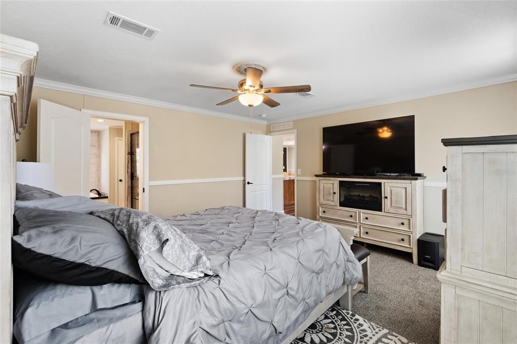 Active With Contract: $245,900 (4 beds, 2 baths, 1780 Square Feet)
