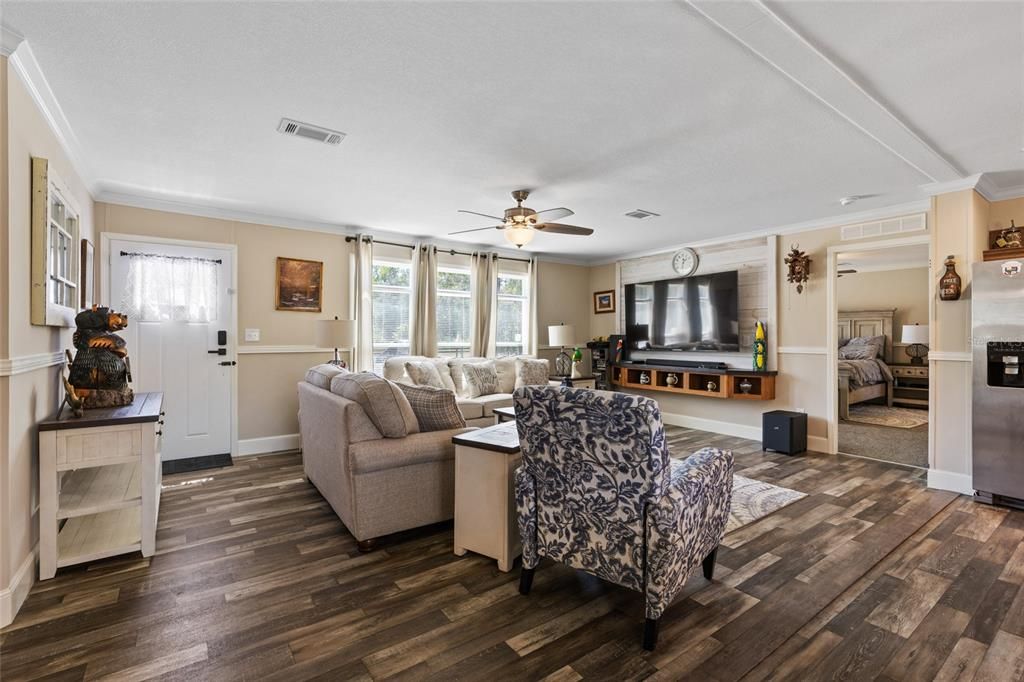 Active With Contract: $245,900 (4 beds, 2 baths, 1780 Square Feet)