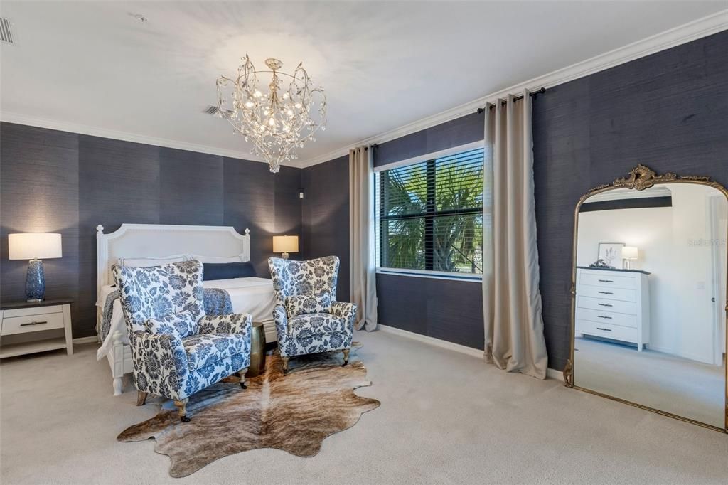 Под контрактом: $575,000 (3 спален, 2 ванн, 2108 Квадратных фут)