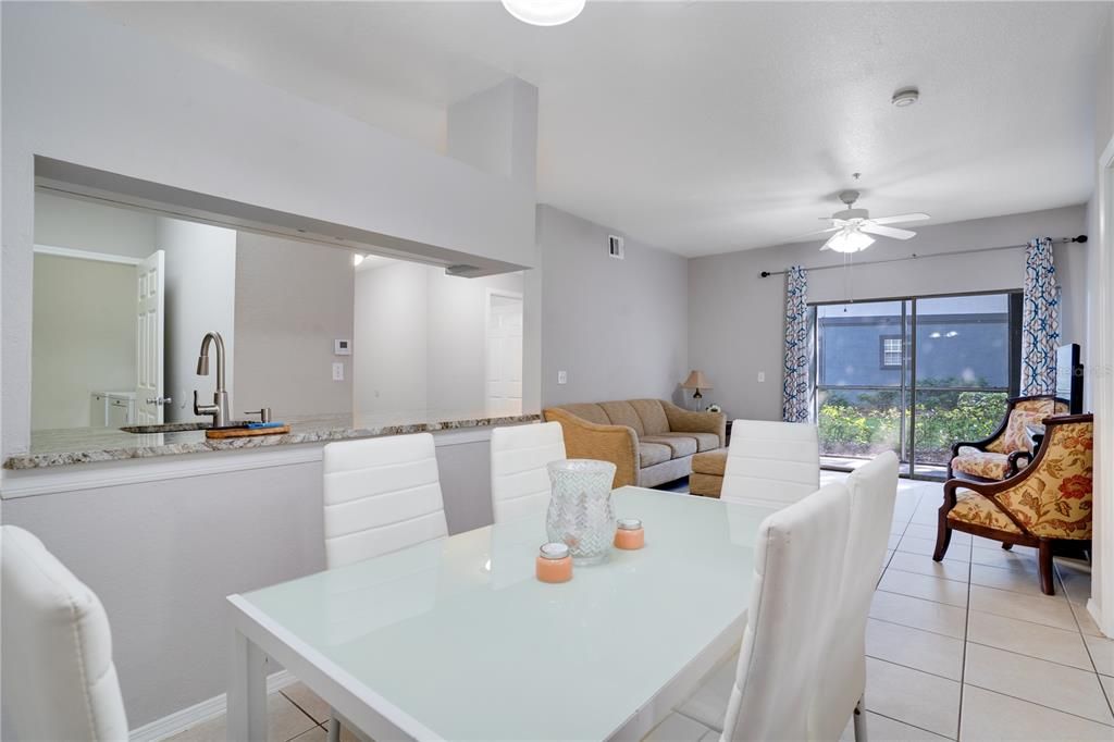 En Venta: $145,000 (2 camas, 2 baños, 1051 Pies cuadrados)