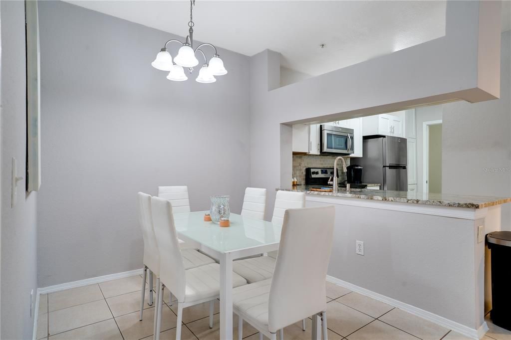 En Venta: $145,000 (2 camas, 2 baños, 1051 Pies cuadrados)