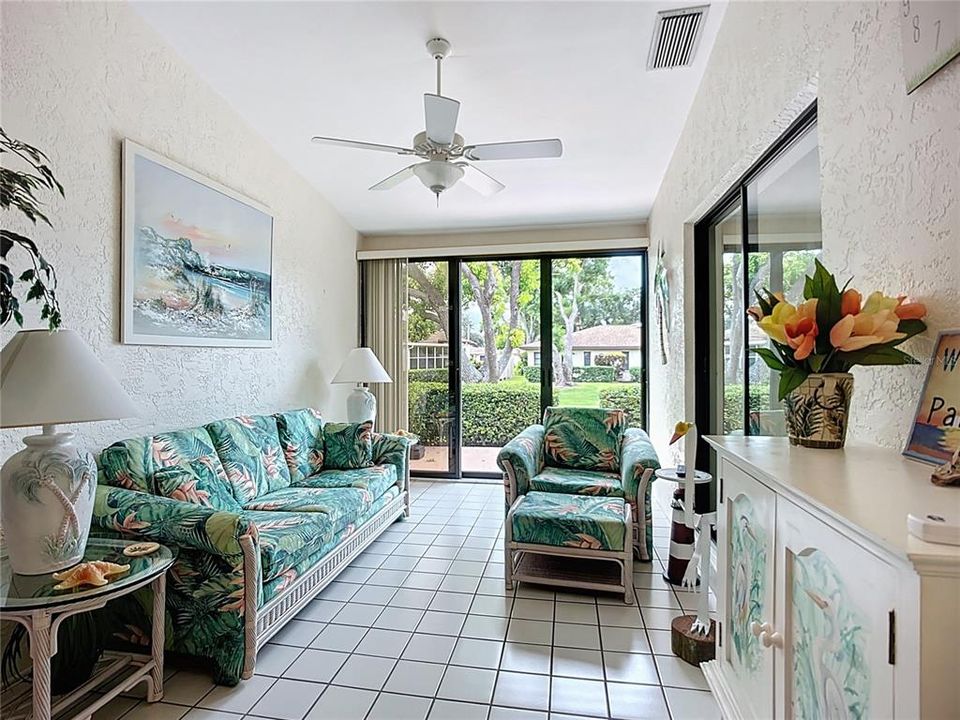 Activo con contrato: $279,900 (2 camas, 2 baños, 1443 Pies cuadrados)