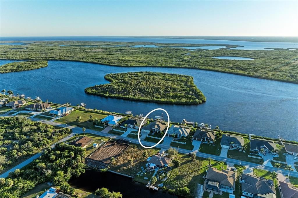 For Sale: $1,425,000 (3 beds, 3 baths, 2643 Square Feet)