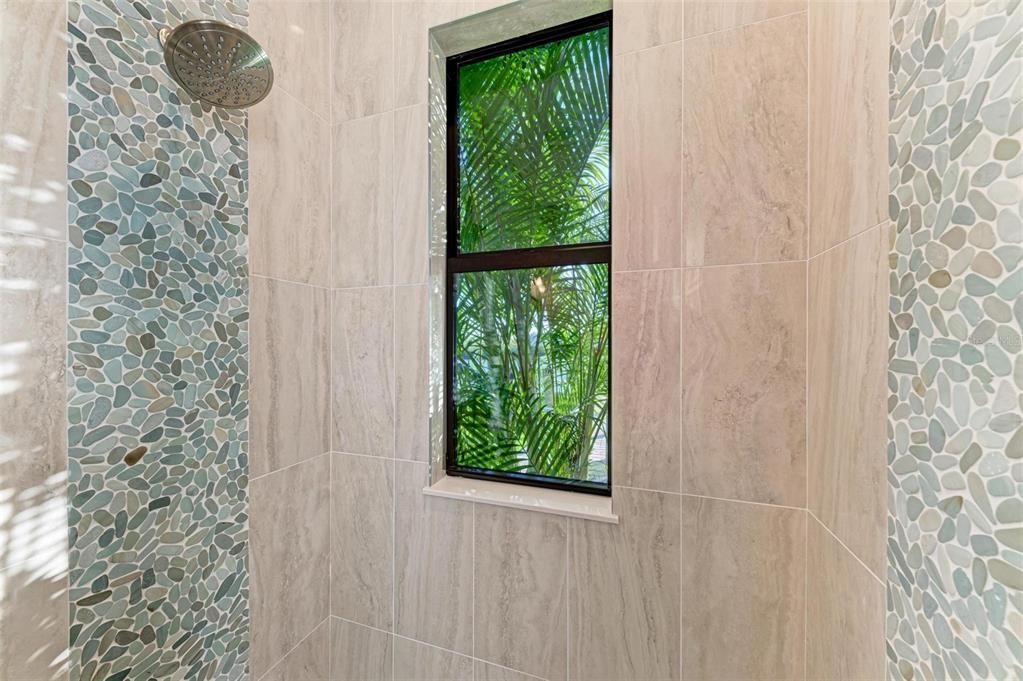 For Sale: $1,425,000 (3 beds, 3 baths, 2643 Square Feet)