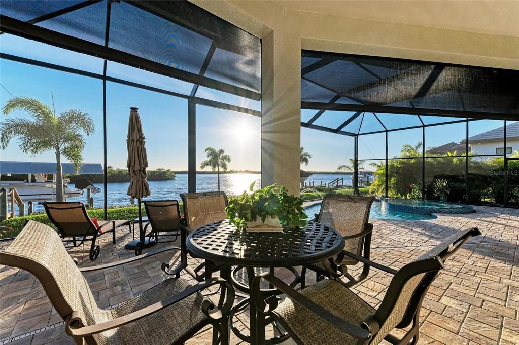 For Sale: $1,425,000 (3 beds, 3 baths, 2643 Square Feet)