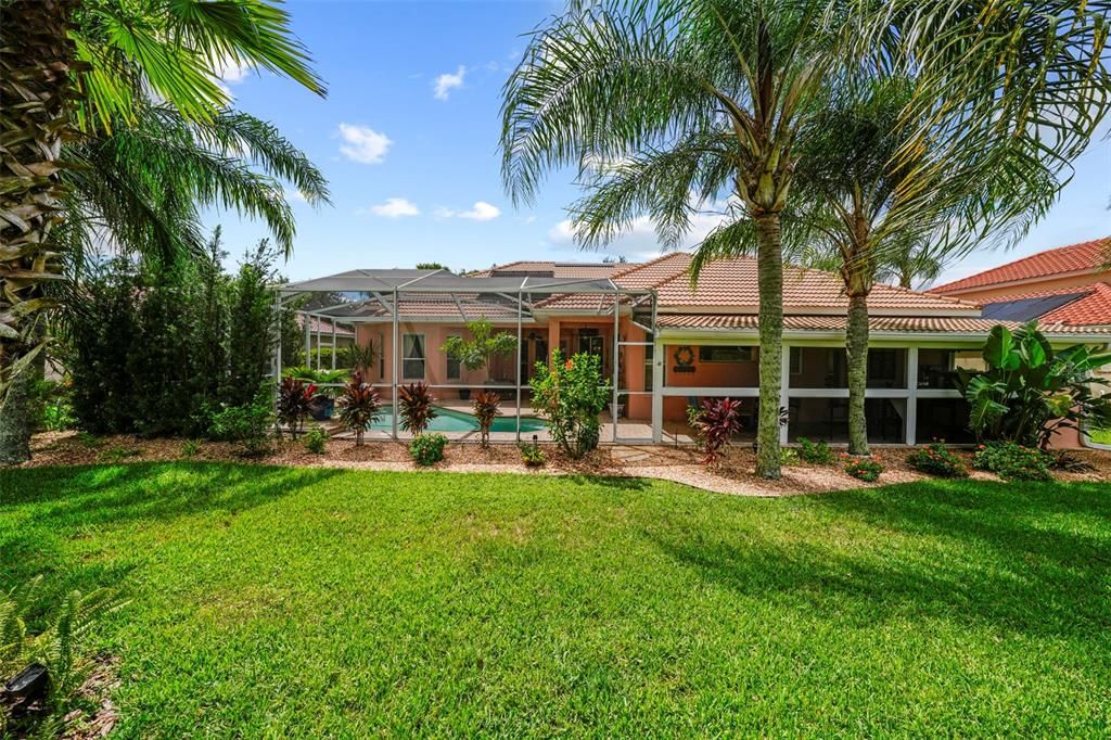 Activo con contrato: $725,000 (4 camas, 3 baños, 2749 Pies cuadrados)