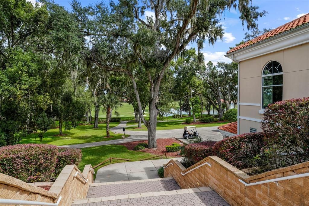 Activo con contrato: $725,000 (4 camas, 3 baños, 2749 Pies cuadrados)