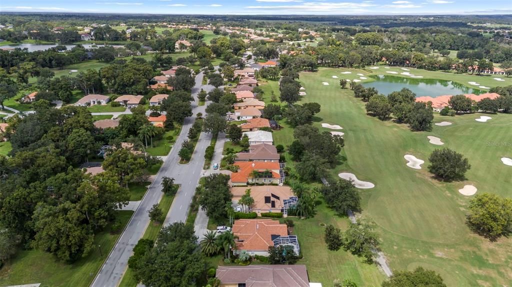 Activo con contrato: $725,000 (4 camas, 3 baños, 2749 Pies cuadrados)