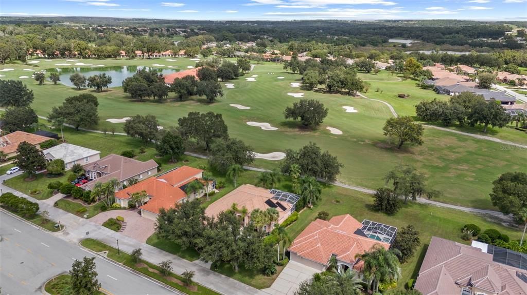 Activo con contrato: $725,000 (4 camas, 3 baños, 2749 Pies cuadrados)