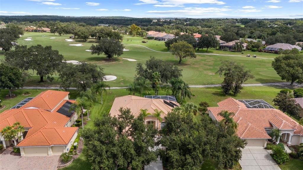 Activo con contrato: $725,000 (4 camas, 3 baños, 2749 Pies cuadrados)