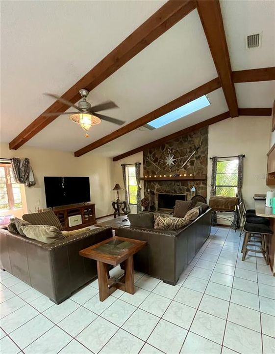 Active With Contract: $250,000 (2 beds, 2 baths, 1718 Square Feet)