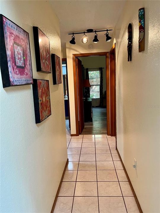 Active With Contract: $250,000 (2 beds, 2 baths, 1718 Square Feet)