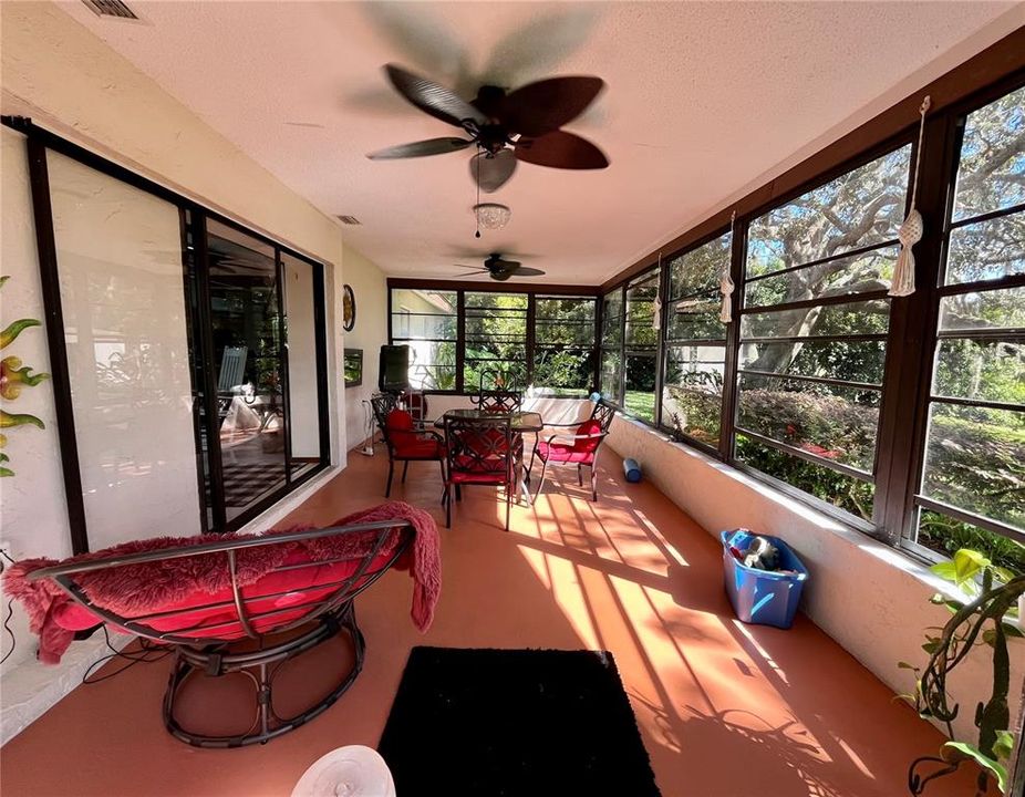 Active With Contract: $250,000 (2 beds, 2 baths, 1718 Square Feet)