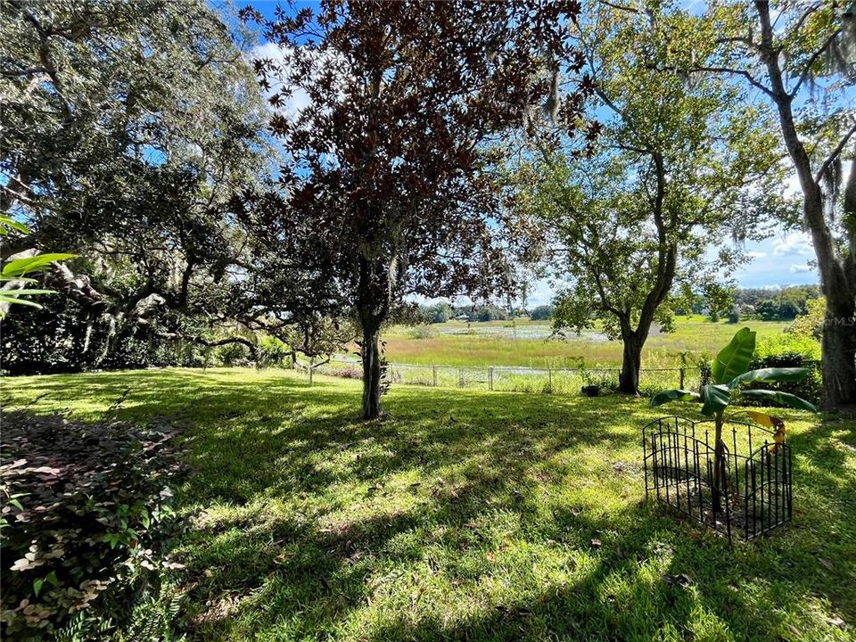 Active With Contract: $250,000 (2 beds, 2 baths, 1718 Square Feet)