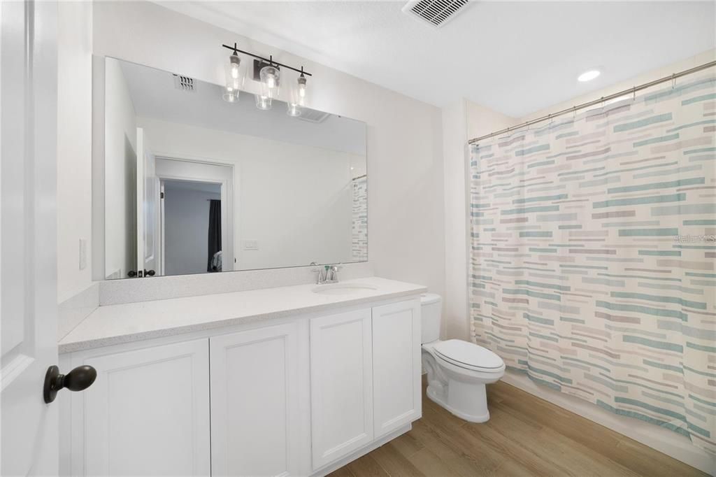 For Sale: $499,999 (5 beds, 3 baths, 2882 Square Feet)